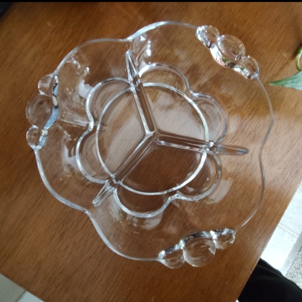 Vintage glass Duncan Miller Canterbury 3 Part Divided Candy Dish.